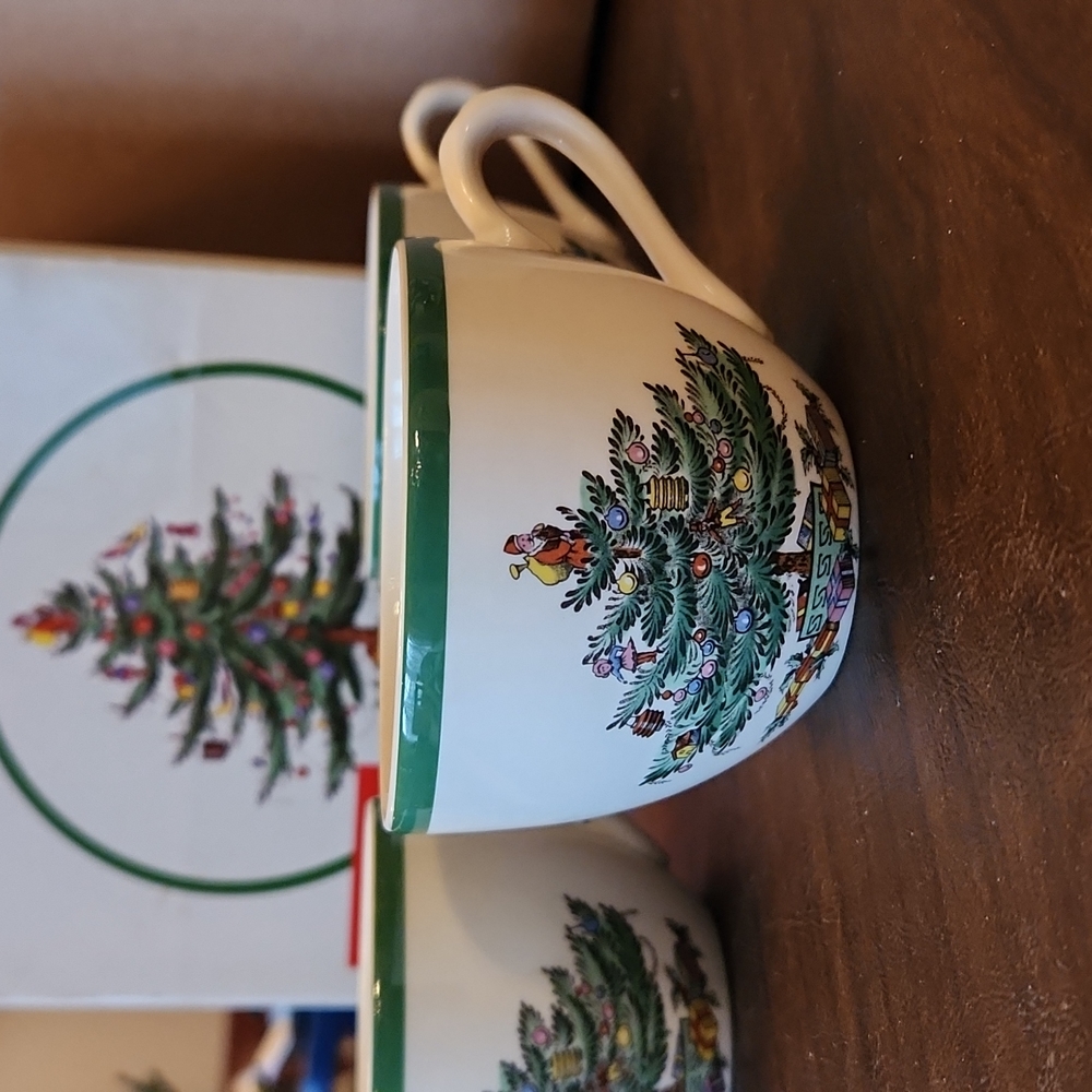 Vintage Spode Christmas Tree mugs